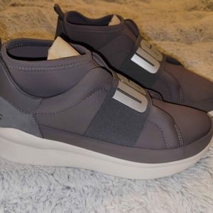 Awesome Woman's Gray UGG Neutra Sneakers